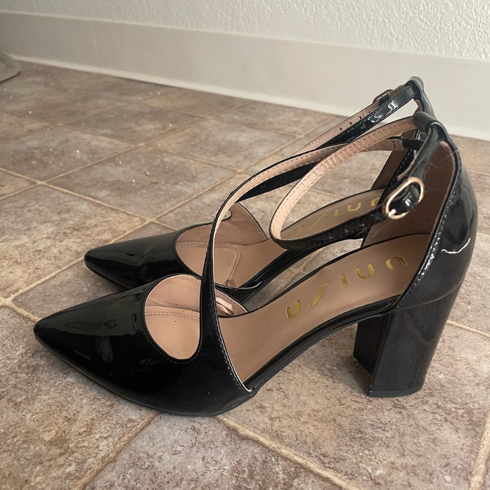 Unisa Black Block Heel Pumps with Ankle Strap